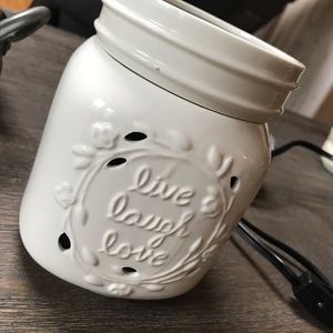 “Live laugh love” wax warmer